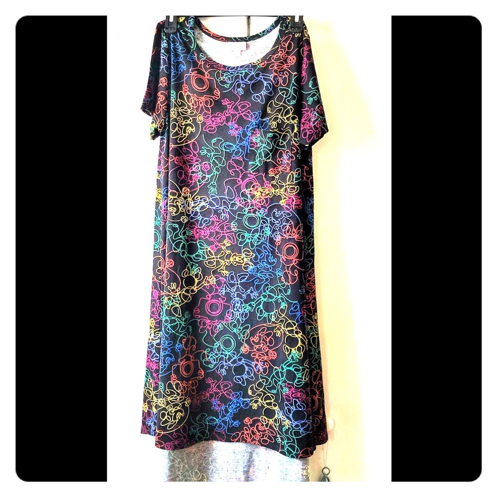 COPY - NWOT never worn Lularoe Disney Carly med